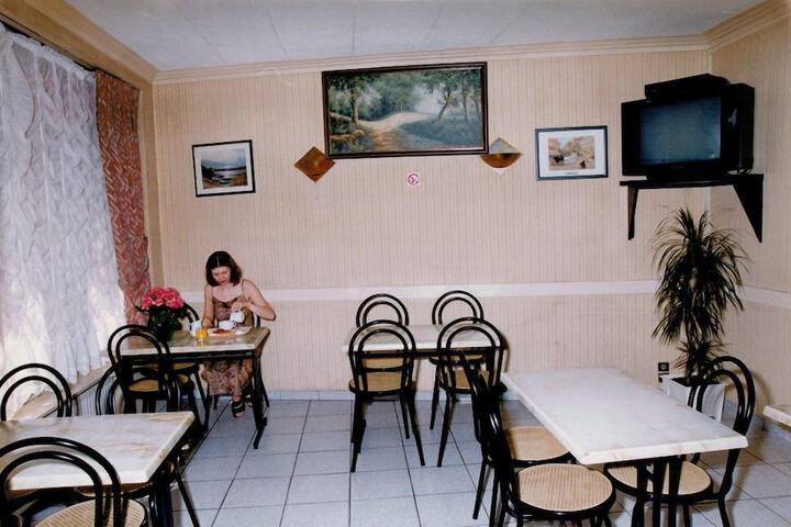 Dining 10 of 15
