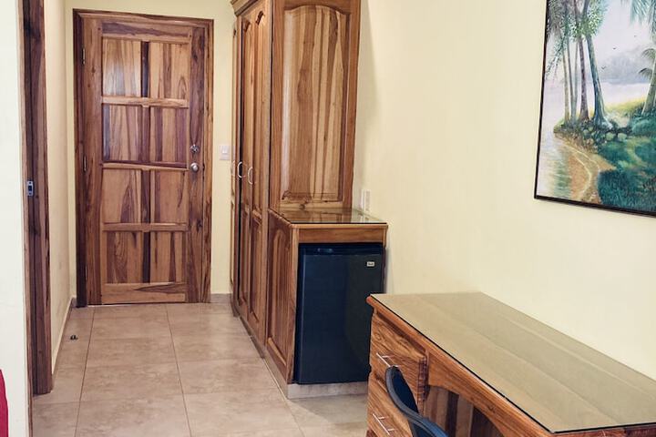 Room 6 of 69