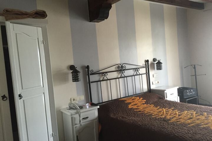 Room 10 of 41