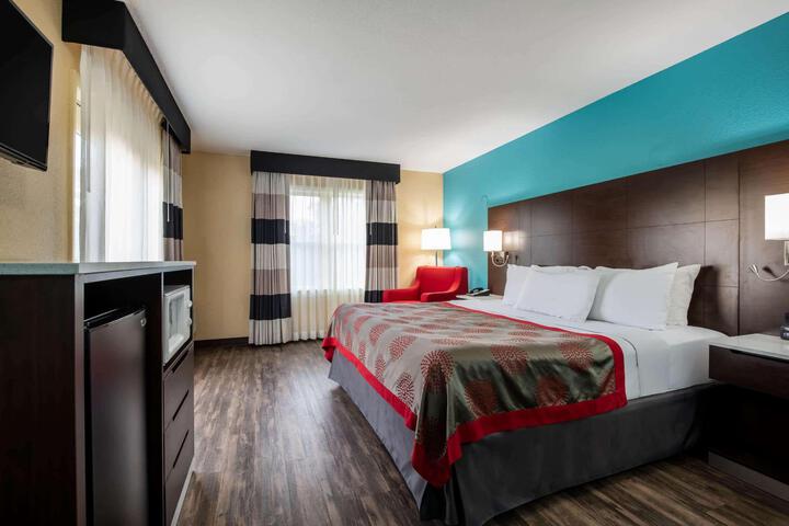 Standard 2 Double Beds Room (2 of 9)