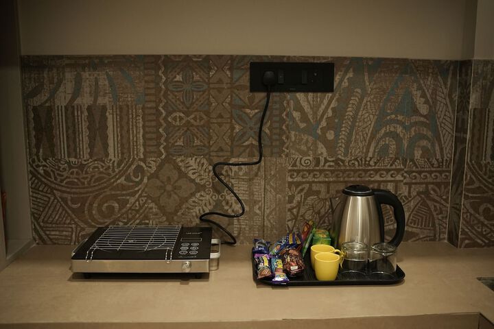 Room 5 of 12
