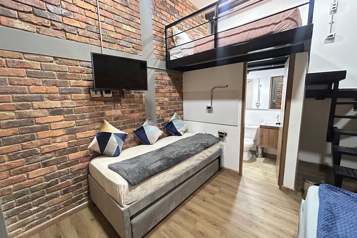 Room 16 of 58