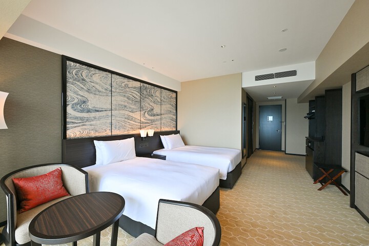 Room 6 of 147