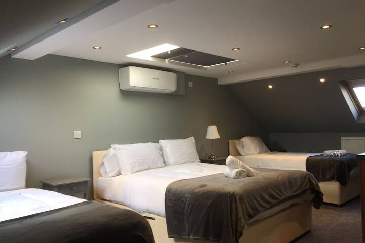 Room 50 of 283