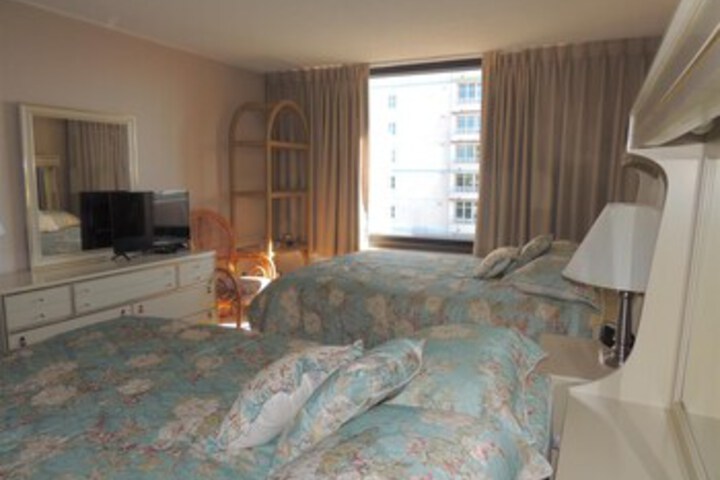Room 33 of 35