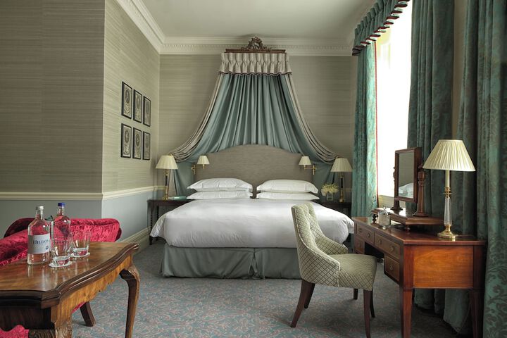 Room 50 of 189