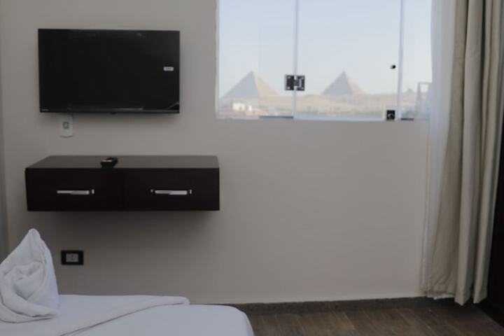 Room 6 of 109
