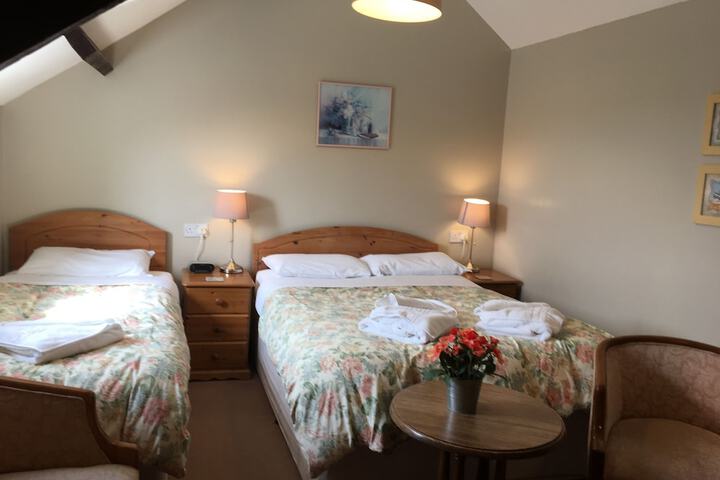 Room 11 of 46