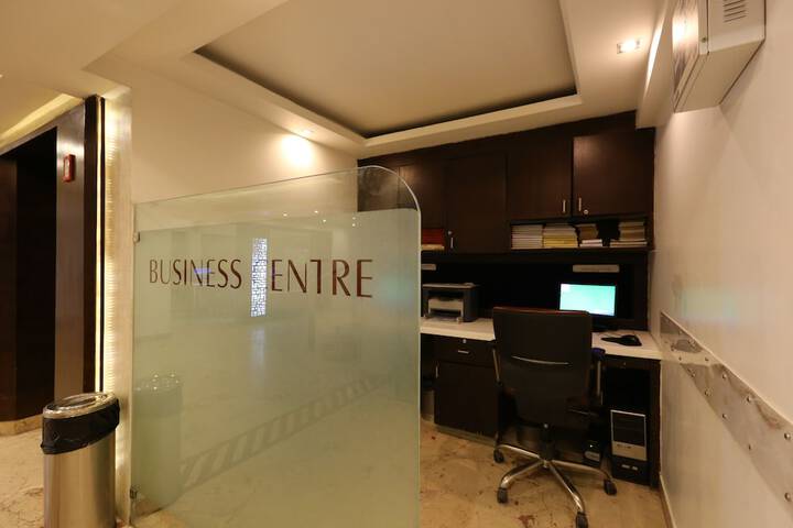Business Center 54 of 64