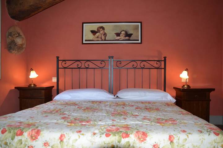 Room 3 of 50