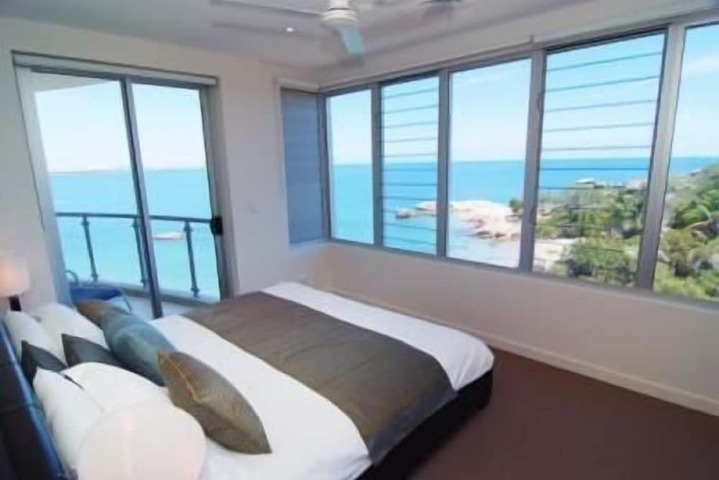 Room 2 of 41