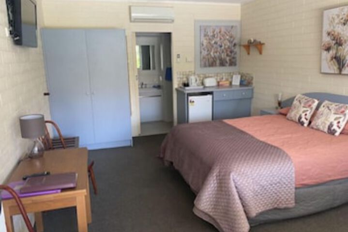 Room 12 of 21