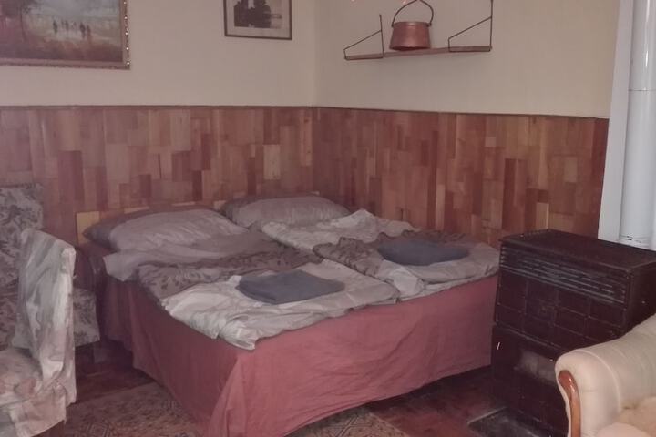 Room 12 of 15