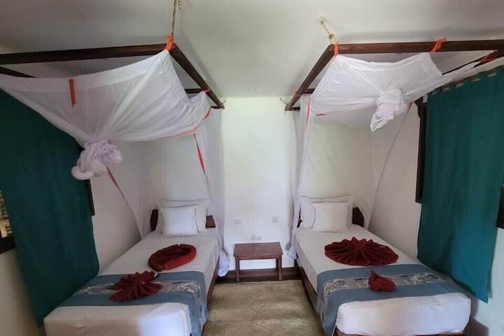 Room 10 of 52