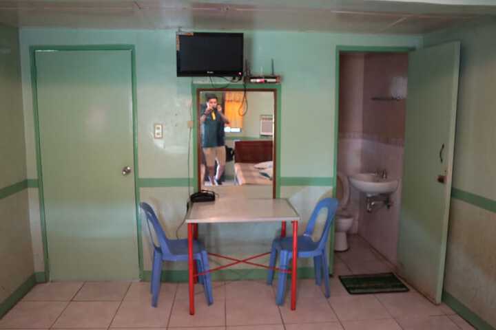 Room 22 of 39