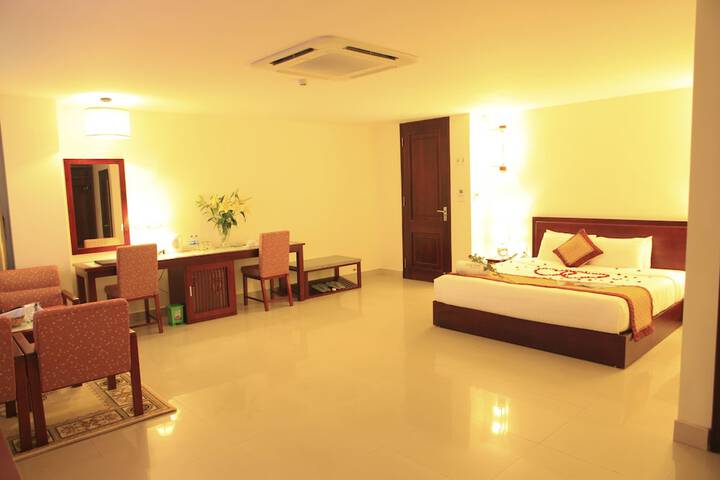 Room 7 of 35