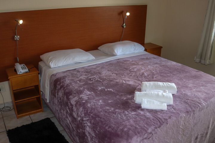 Room 3 of 17