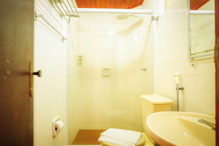 Room 30 of 59