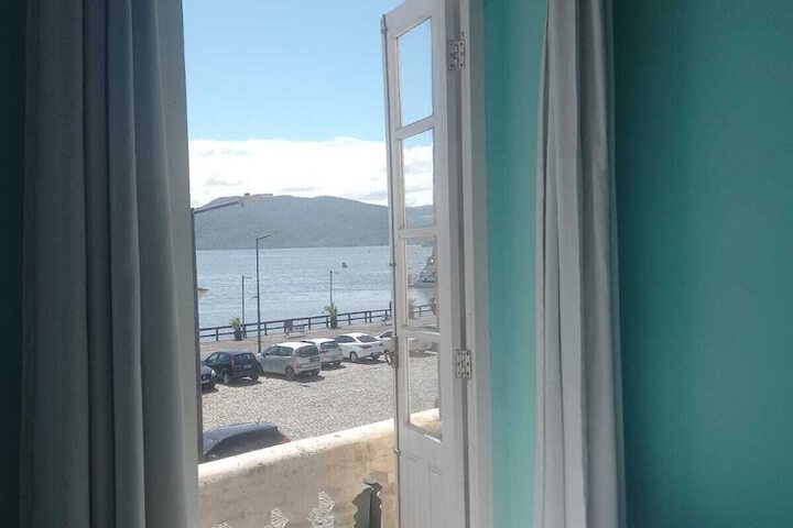 Room 8 of 18
