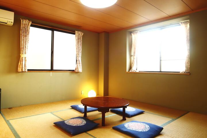 Room 10 of 55