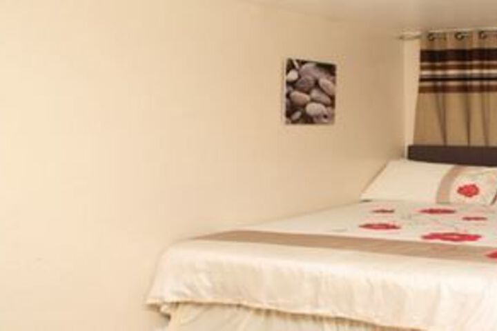 Room 18 of 34