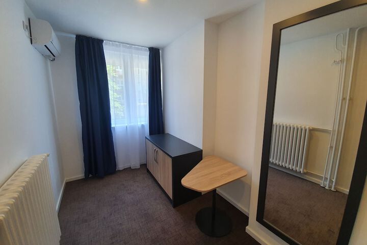 Room 12 of 56