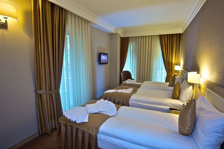 Room 17 of 32