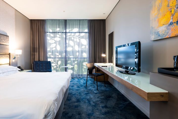 Room 6 of 40