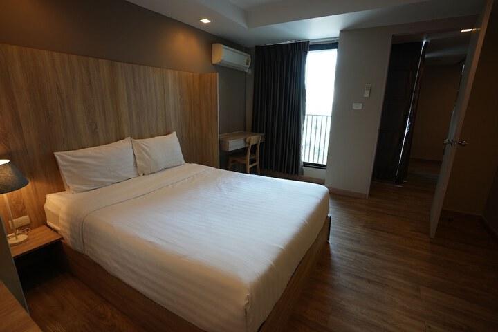Room 11 of 94