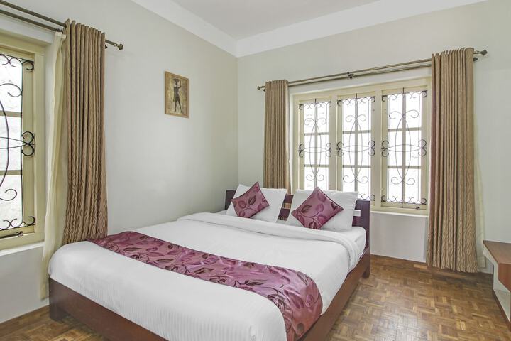Room 21 of 28