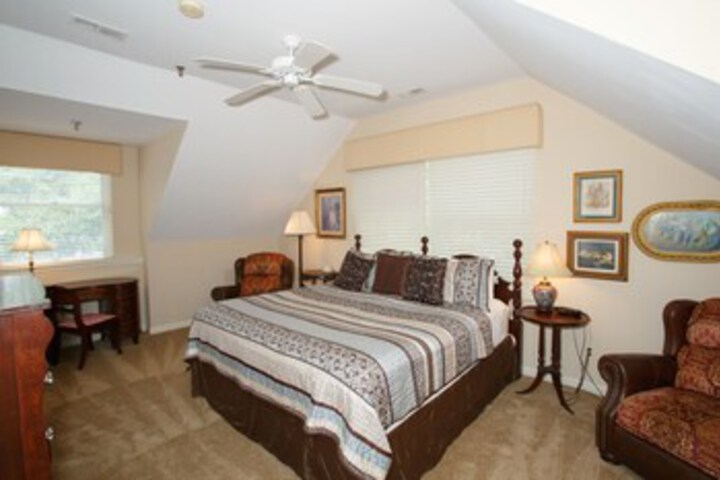 Room 142 of 253