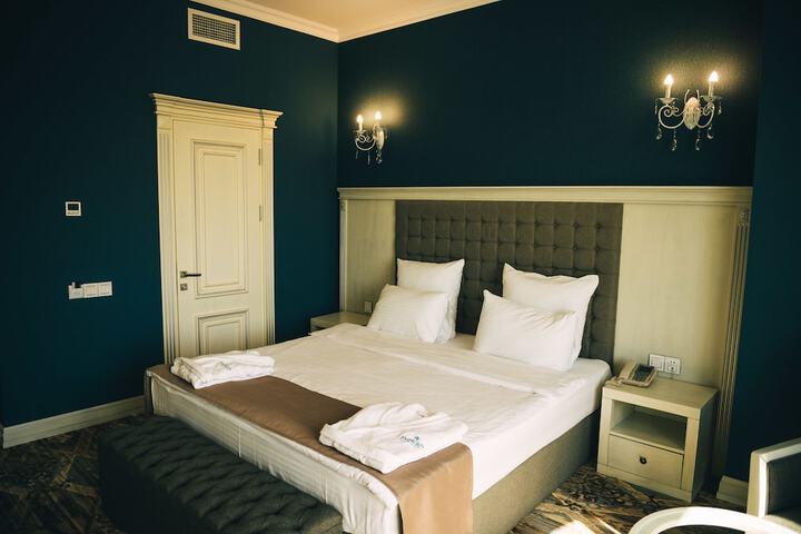 Room 10 of 41