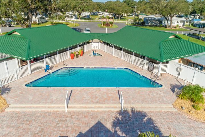 Pool 19 of 41