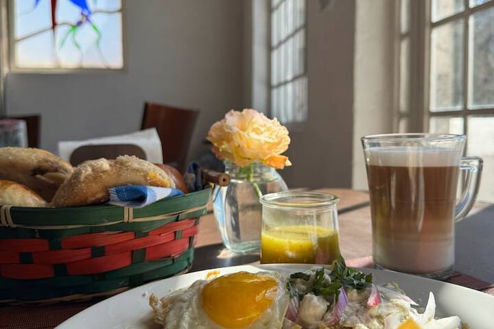 Breakfast/Coffee Service 23 of 35