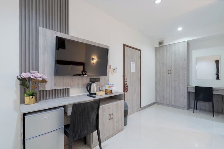Room 15 of 63
