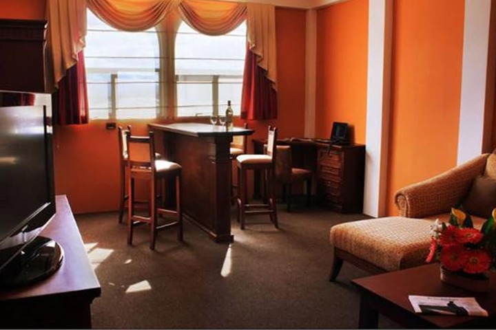 Room 4 of 27