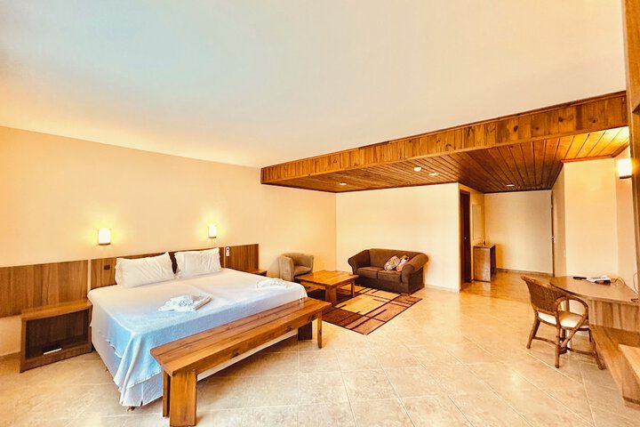 Room 6 of 23