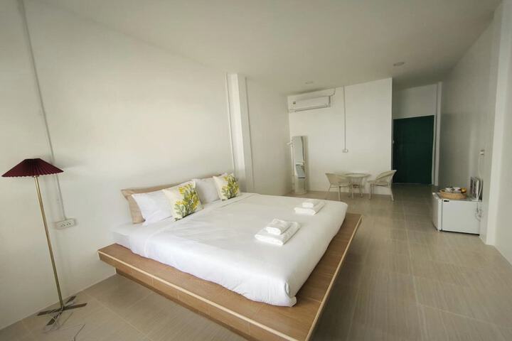 Room 14 of 29