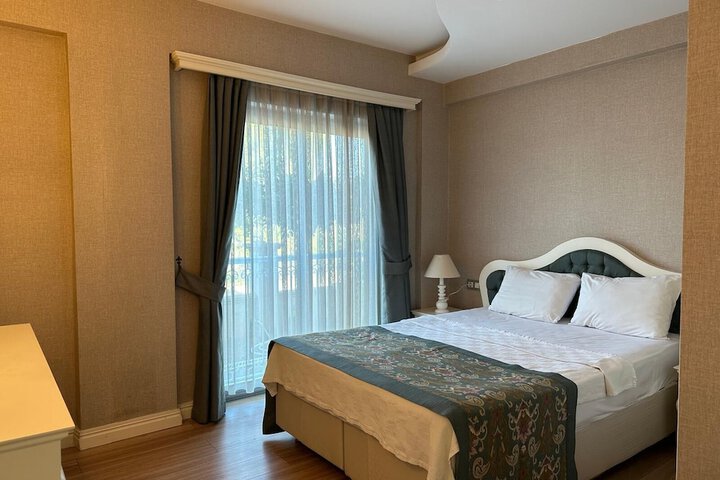 Room 5 of 49