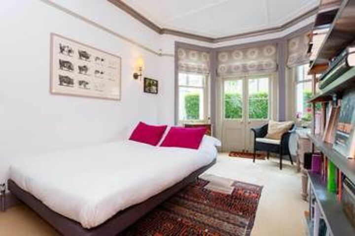 Room 8 of 24