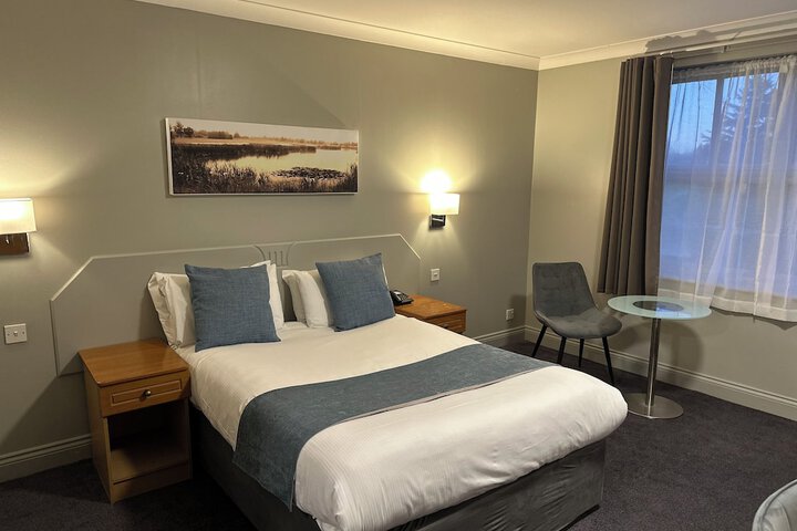 Room 26 of 82