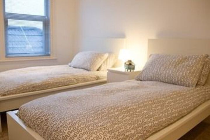 Room 8 of 15