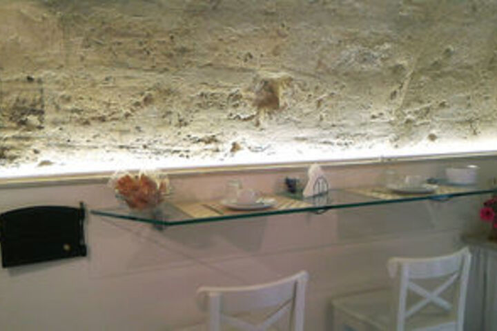 Room 15 of 19