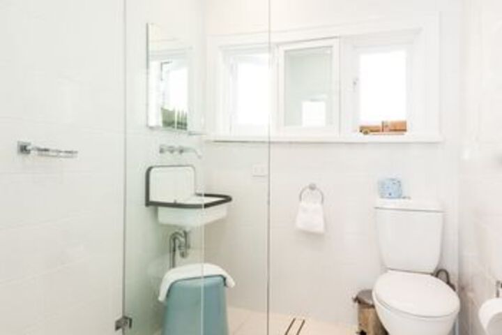 Room 2 of 19