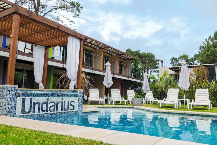 Undarius Hotel - Clothing Optional Hotel Exclusively for Gay Men