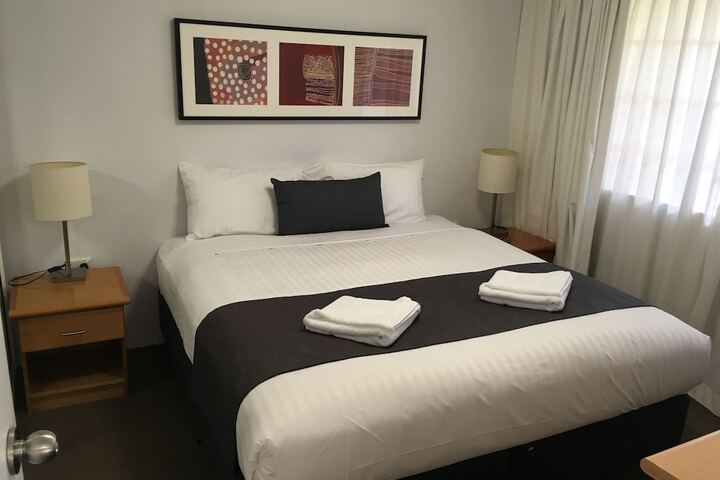 Room 6 of 32