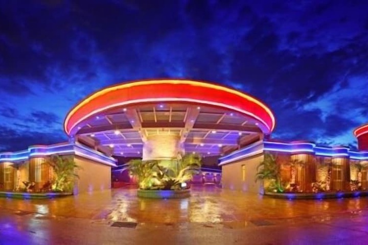 Hotel 2 of 33
