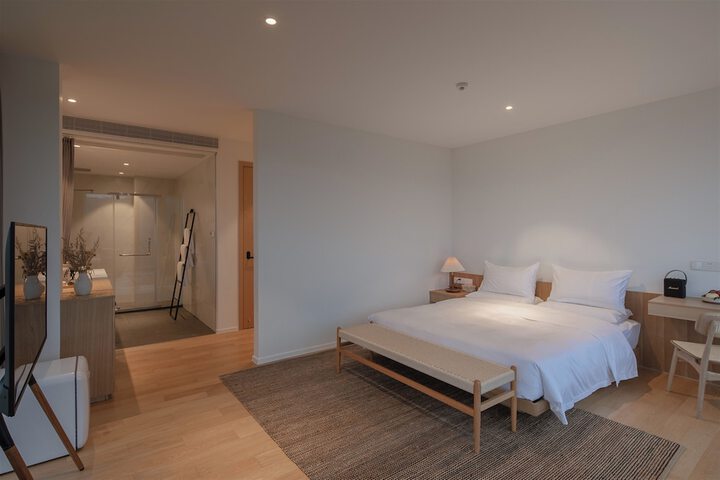 Room 63 of 218