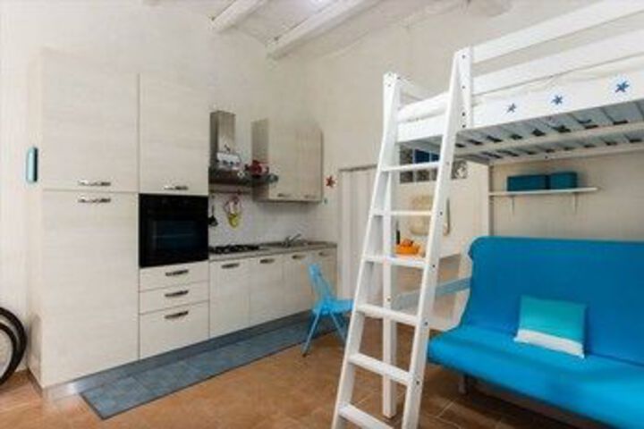 Room 17 of 18