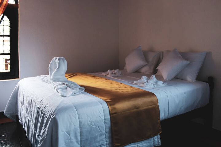 Room 16 of 38